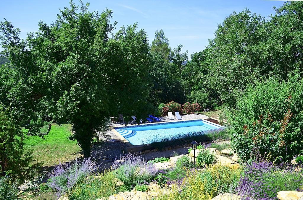 Lavandaline Entrecasteaux Extérieur photo